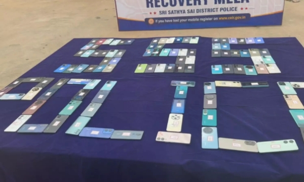 sri-sathya-sai-police-recover-161-stolen-mobiles-worth-rs-355