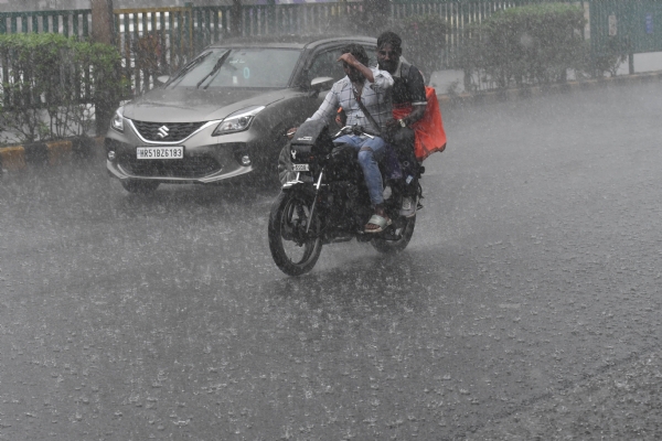 The weather in Delhi-NCR took a sudden turn on Saturday, bringing strong winds and heavy rain. The weather in Delhi-NCR took a sudden turn on Saturday, bringing strong winds and heavy rain.