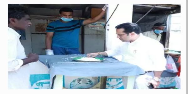 రూ.5 భోజనం నాణ్యతపై కమిషనర్ ఆకస్మిక తనిఖీ