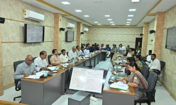 kurnool-collector-dr-a-siri-directs-action-on-national-highway-safety kurnool-collector-dr-a-siri-directs-action-on-national-highway-safety