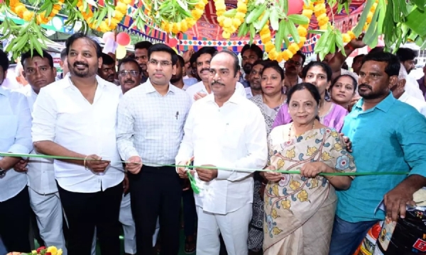 subsidized-rice-bags-sales-counter-opened-at-rythu-bazaar-169280 subsidized-rice-bags-sales-counter-opened-at-rythu-bazaar-169280