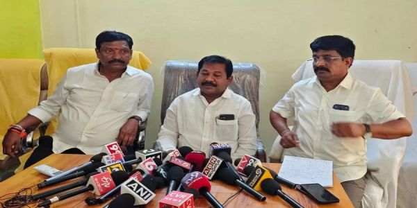 కృష్ణా జలాలను అడ్డుకోవడమే వైసీపీ లక్ష్యమా?: మంత్రి డోలా