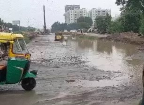 After the rains, AMC is now checking 1,016 sites in Ahmedabad to prevent mosquito-borne and water-borne diseases. After the rains, AMC is now checking 1,016 sites in Ahmedabad to prevent mosquito-borne and water-borne diseases.