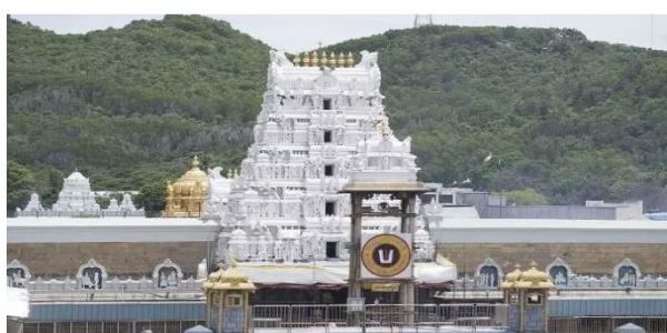 తిరుమలలో పెరిగిన భక్తుల రద్దీ.. సర్వదర్శనానికి 24 గంటల సమయం