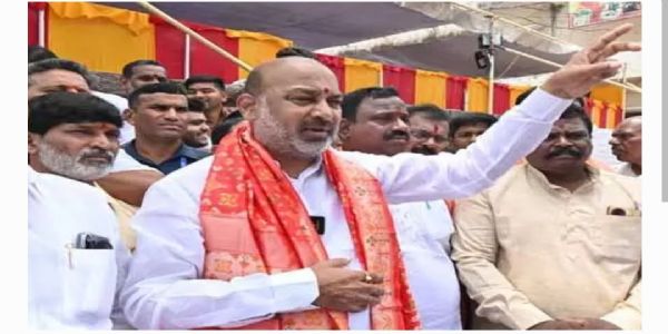 హిందూ సమాజం.. జెన్ జీలను స్ఫూర్తిగా తీసుకోవాలి: కేంద్ర మంత్రి బండి సంజయ్