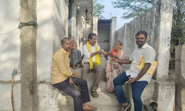 మదనపల్లె 35వ వార్డులో ఘనంగా పింఛన్ల పంపిణీ! మదనపల్లె 35వ వార్డులో ఘనంగా పింఛన్ల పంపిణీ!