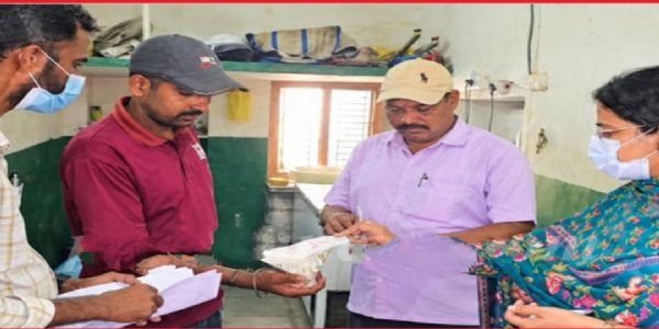 కల్తీ పాల విక్రయాల విషయంలో ఎలాంటి రాజీ ఉండదు.. జగిత్యాల జిల్లా ఫుడ్ ఇన్స్పెక్టర్