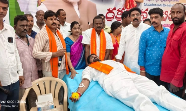 srikalahasthi-mega-blood-donation-camp-held-for-pm-modi- srikalahasthi-mega-blood-donation-camp-held-for-pm-modi-