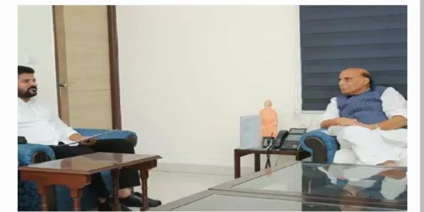 రక్షణ మంత్రి రాజ్నాథ్ సింగ్ తో సీఎం రేవంత్ రెడ్డి భేటీ