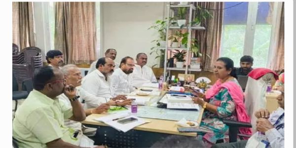 అర్హత ఉన్న ఓటర్ల పేర్లు తొలగిపోకుండా ప్రజలకు అవగాహన కల్పించాలి