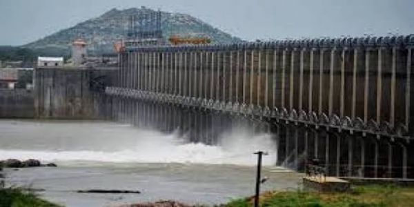 జూరాల నీటి సమస్యకు తాత్కాలిక పరిష్కారం.. కర్ణాటక నుంచి 3 టీఎంసీల కృష్ణా జలాల విడుదలకు హామీ