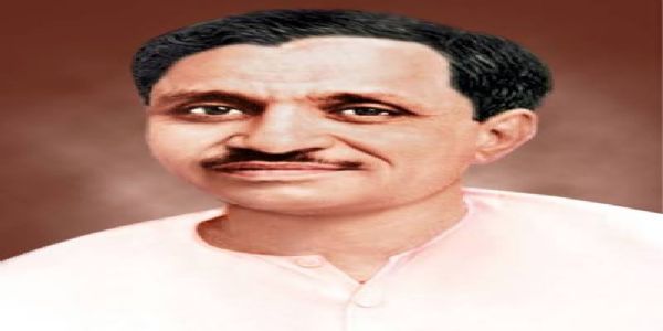 పండిట్ దీన్దయాళ్ ఉపాధ్యాయ జయంతి: ఘనంగా నివాళులర్పించిన ఉపరాష్ట్రపతి, లోక్సభ స్పీకర్, రక్షణ మంత్రి