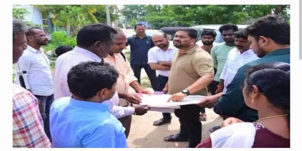 గ్రామాల్లో అభివృద్ధి పనులను పరిశీలించిన కలెక్టర్