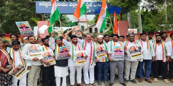 ఎన్నికల కమిషనర్ జ్ఞానేష్ కుమార్ గుప్తా రాజీనామా చేయాలి.... కాంగ్రెస్ నేతల డిమాండ్