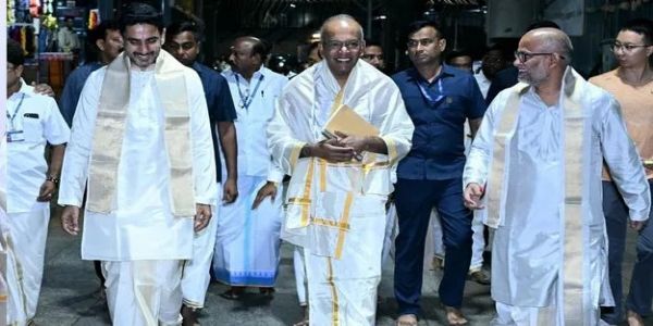 శ్రీవారి సేవలో నారా లోకేష్, సింగపూర్ మంత్రి షణ్ముగం