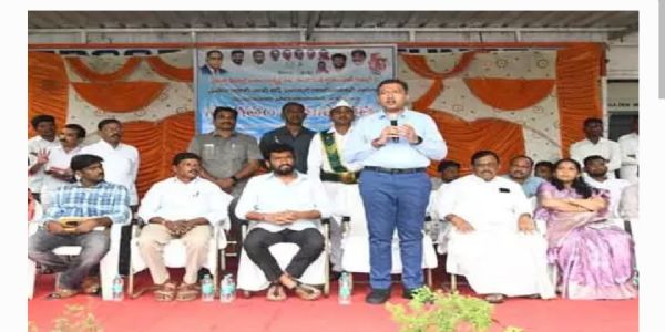 విద్యార్థుల భవిష్యత్తే ప్రభుత్వ ప్రధాన ధ్యేయం: కలెక్టర్ రాజర్షి షా