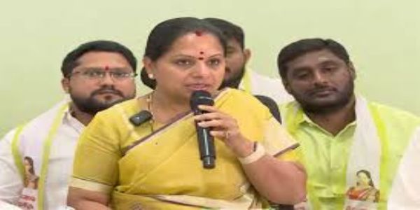 కాంగ్రెస్లో ఎమ్మెల్సీ అభ్యర్థుల ఎంపికపై కల్వకుంట్ల కవిత తీవ్ర విమర్శలు.. అదృశ్యమైన సామాజిక న్యాయం!