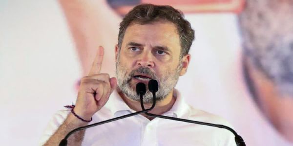 విద్యార్థుల సమస్యలను పరిష్కారించాలి.... రాహుల్ గాంధీ డిమాండ్