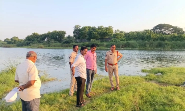 sullurupeta-ci-commissioner-inspect-vinayaka-nimajjanam-s sullurupeta-ci-commissioner-inspect-vinayaka-nimajjanam-s