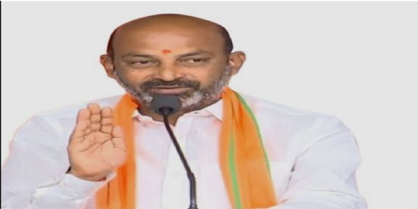 తెలంగాణ పాలిటిక్స్.. బండి సంజయ్ సెన్సేషనల్ కామెంట్స్